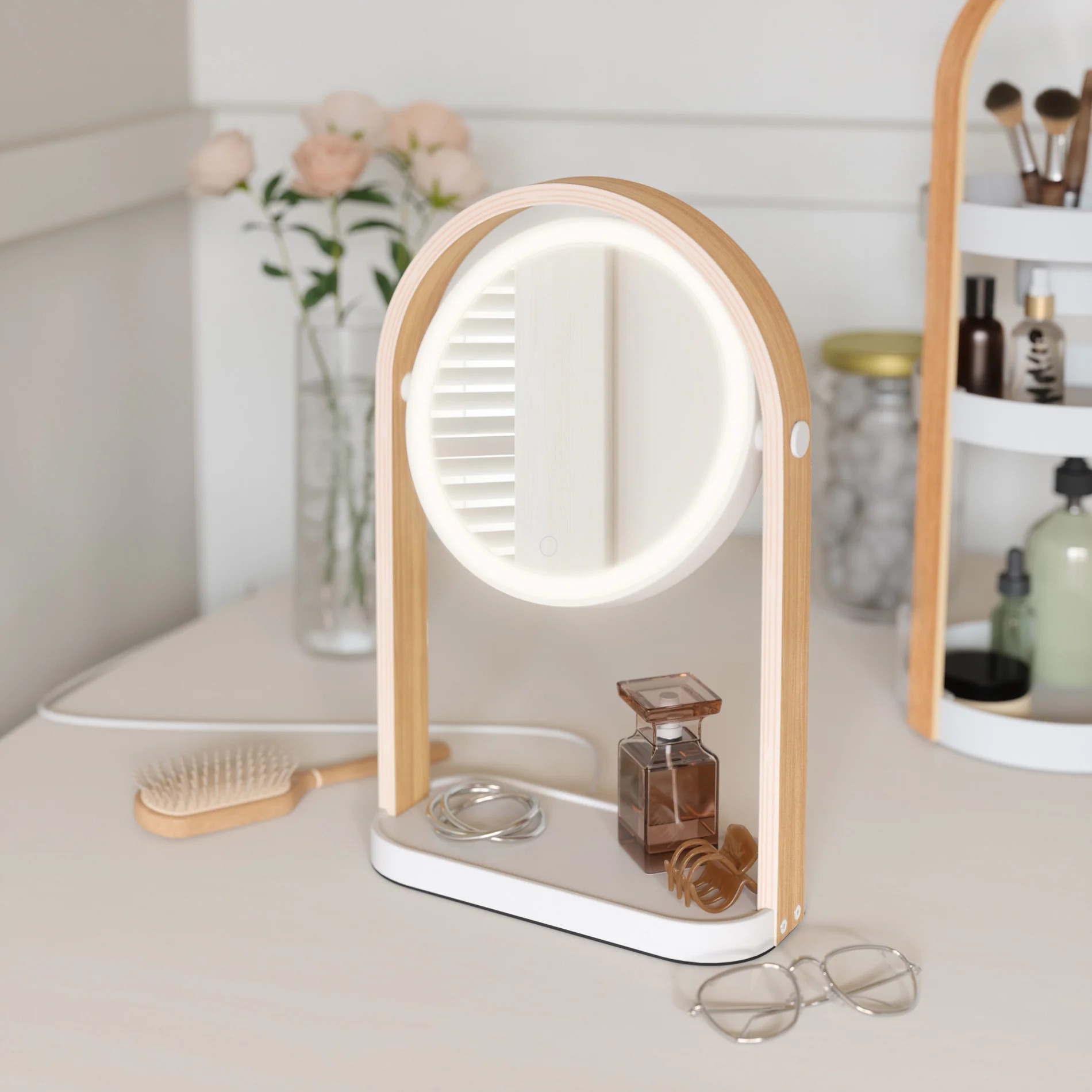 UMBRA Bellwood Vanity Mirror - Image 2