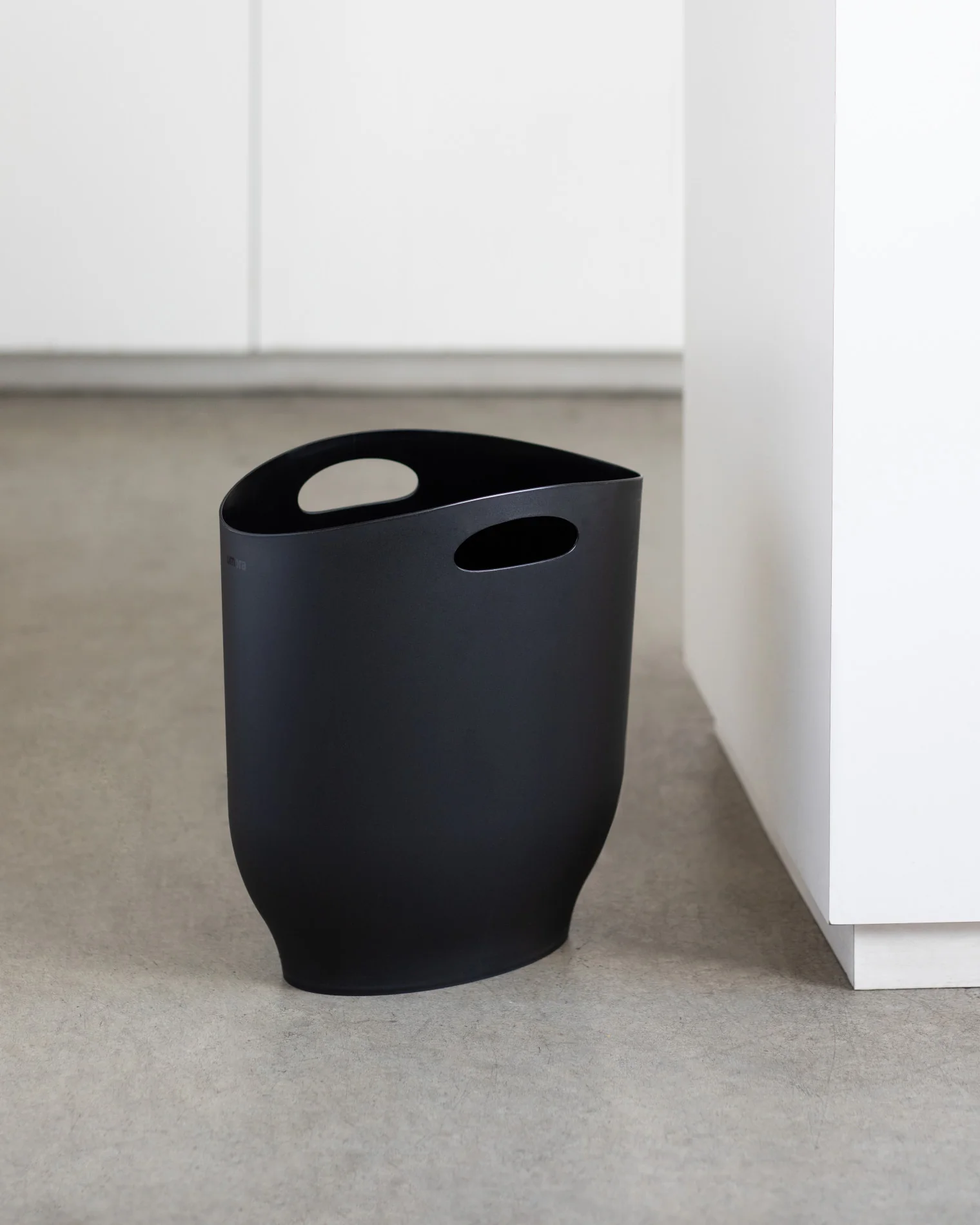 UMBRA Harlo Trash Can - Image 3